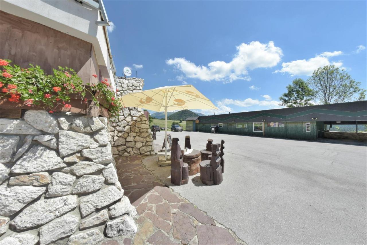 Kf Apartment Donovaly Bagian luar foto